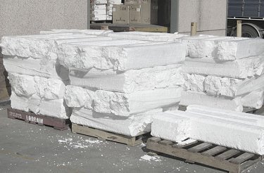 blocks-of-polystyrene-compacted-in-a-polystyrene-compactor
